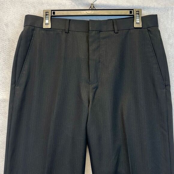 STAFFORD Men’s Dress Pants Classic Fit Flex Waist Black 32x32 Travel Work EUC - Picture 2 of 11